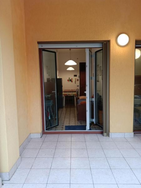 Functional flat near the beach with garden